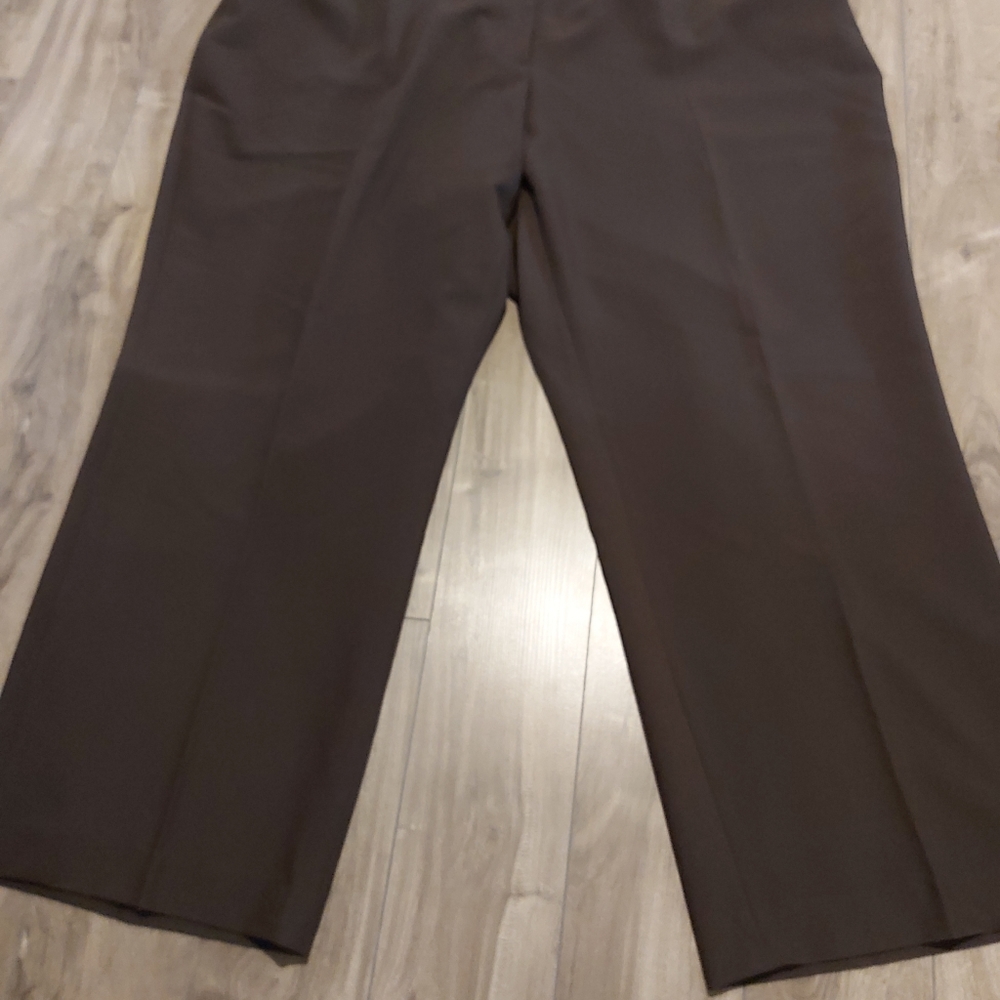 Addition Elle Pants - Picture 2 of 8